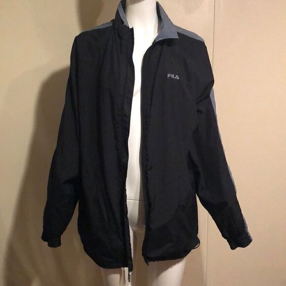 Fila WindBreaker   - Picture 1 of 6